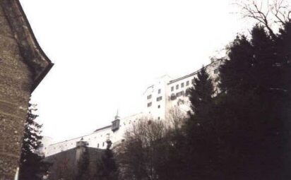 salzburg2b.jpg (15495 bytes)
